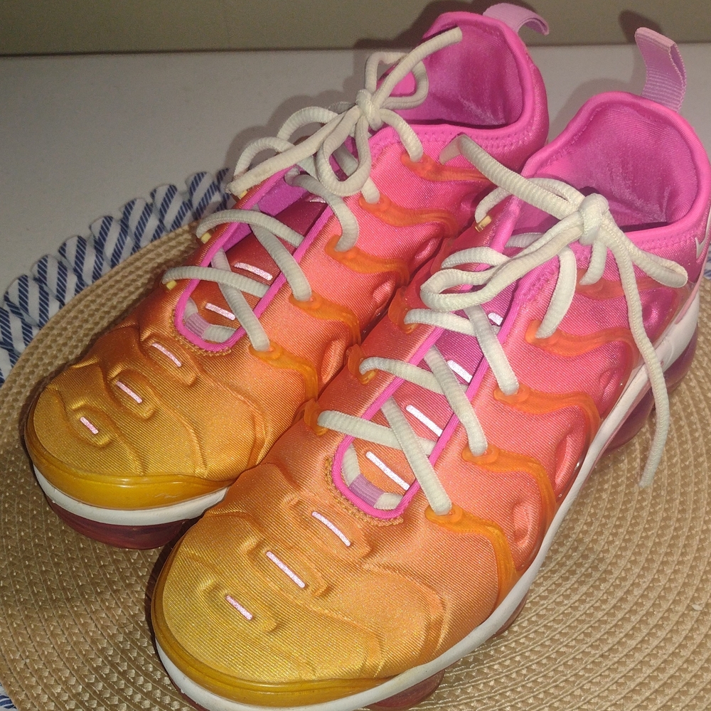 Nike Air VaporMax Plus Summer Sunset Women's Sz 7 Sneakers